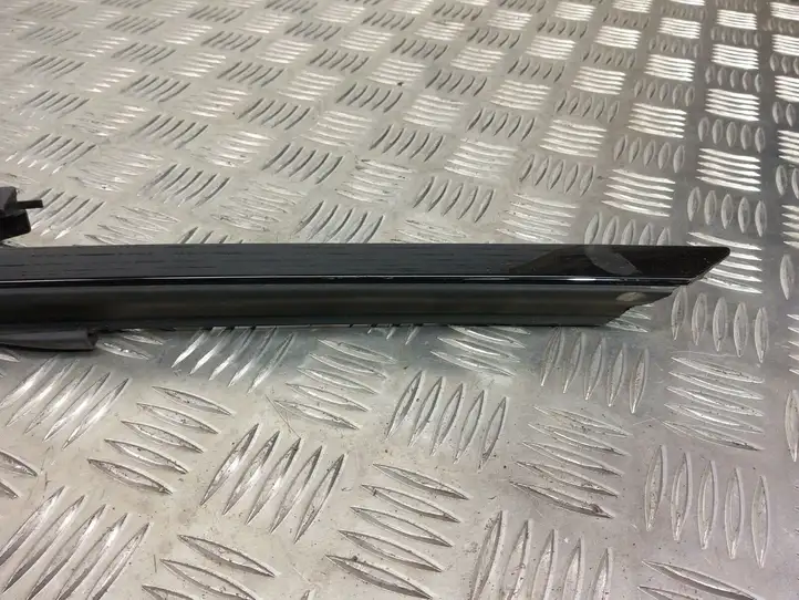BMW 3 E92 E93 (2005 - 2014) 8036668 Накладка стекла двери — фото 7