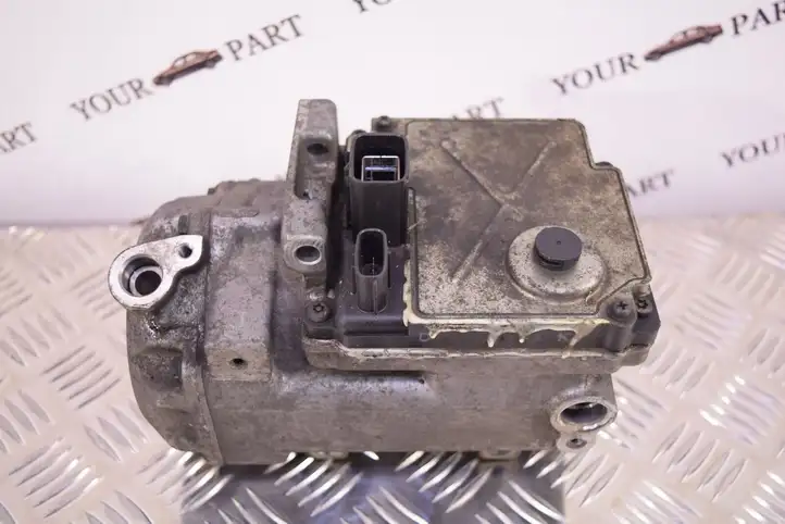 Lexus GS 300 350 430 450h (2004 - 2007) 8837030020 Компрессор (насос) кондиционера воздуха — фото 1