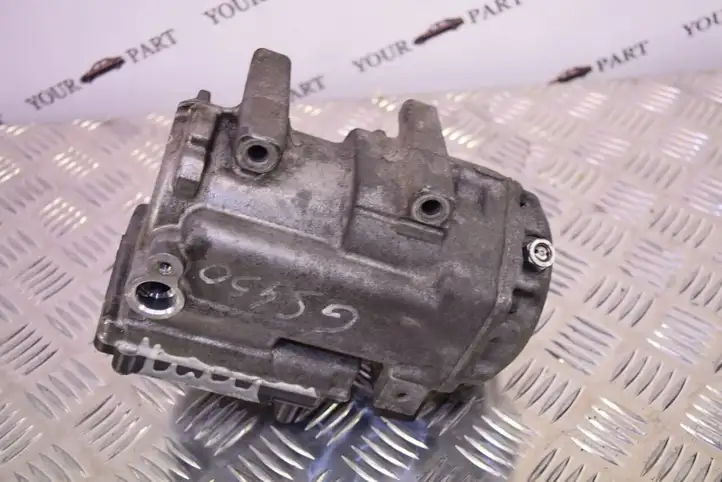 Lexus GS 300 350 430 450h (2004 - 2007) 8837030021 Компрессор (насос) кондиционера воздуха — фото 1