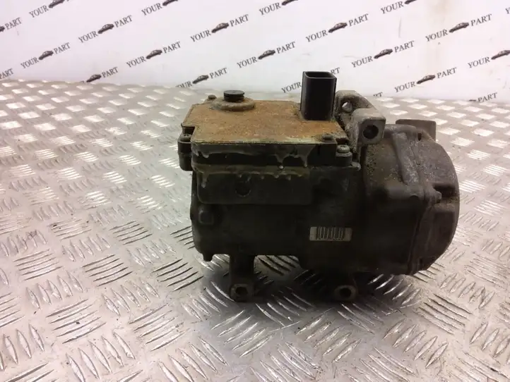 Lexus GS 300 350 430 450h (2004 - 2007) 8837030020 Компрессор (насос) кондиционера воздуха — фото 4