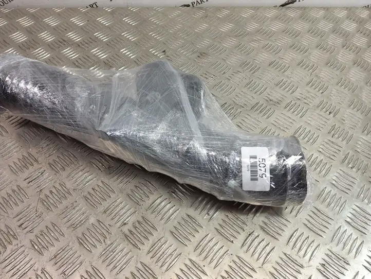 Lexus GS 300 350 430 450h (2004 - 2007) 1789331070 Трубка подачи воздуха — фото 8