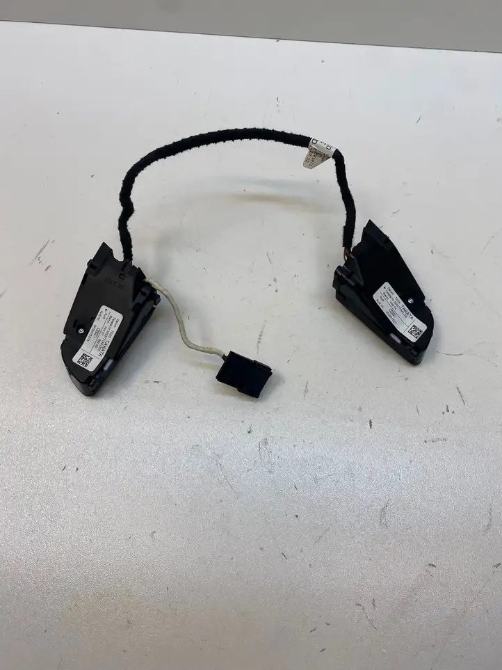 Audi A3/S3 8P (2004 - 2008) 4F0951527A Кнопки на рулевом колесе — фото 2