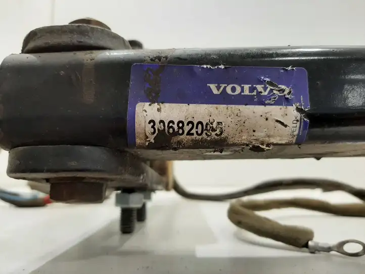 Volvo V70 (2004 - 2007) 30682095 Комплект буксировочного крюка — фото 7