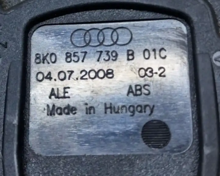Audi A4 S4 B8 8K (2007 - 2011) 8K0857739B Замок заднего ремня — фото 6