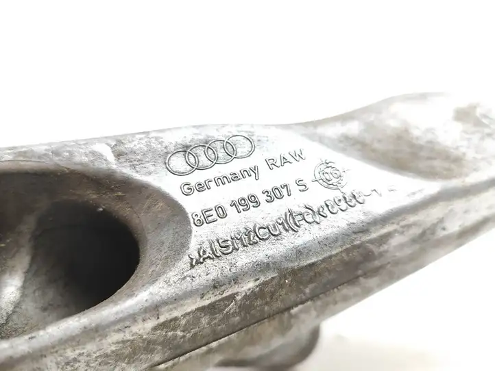Audi A4 S4 B7 8E 8H (2004 - 2009) 8E0199307S Кронштейн двигателя — фото 3