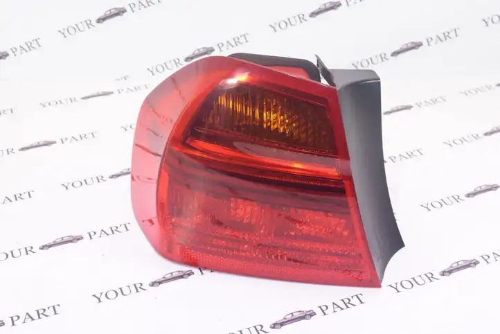 BMW 3 E90 E91 (2005 - 2012) 6937457 Задний фонарь в кузове — фото 1
