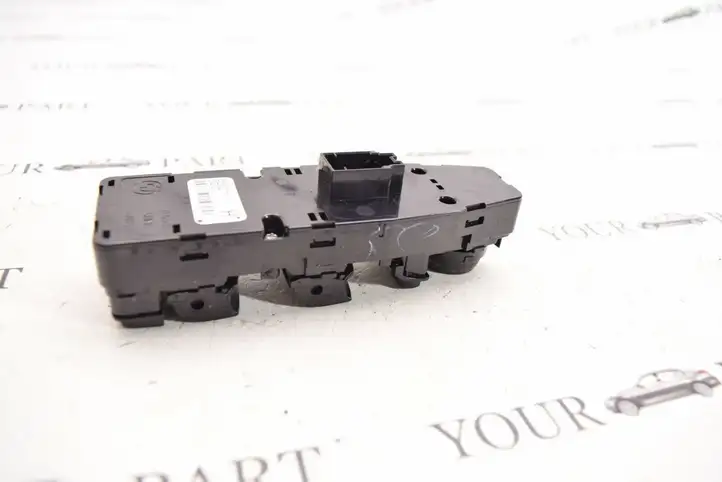 BMW 3 F30 F35 F31 (2012 - 2018) 9208111 Блок кнопок стеклоподъемников — фото 5