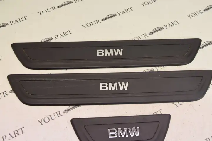 BMW X3 F25 (2010 - 2017) 7205611 7205597 Внутренняя отделка заднего порога — фото 3