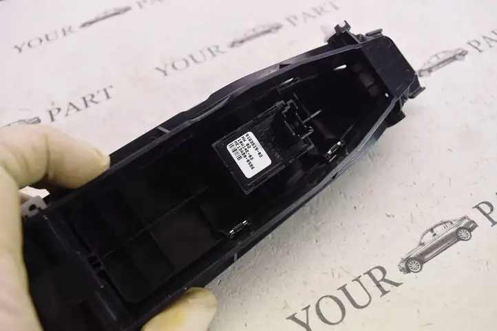 BMW 7 F01 (2008 - 2016) 9163519 Блок кнопок стеклоподъемников — фото 2