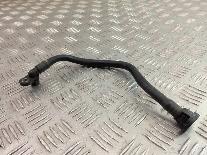 BMW 3 F30 F35 F31 (2012 - 2018) 7645857 Шланг сапуна — фото 5