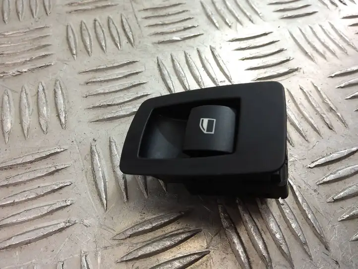 BMW 3 E90 E91 (2005 - 2012) 6945874 Кнопка стеклоподъемников — фото 9