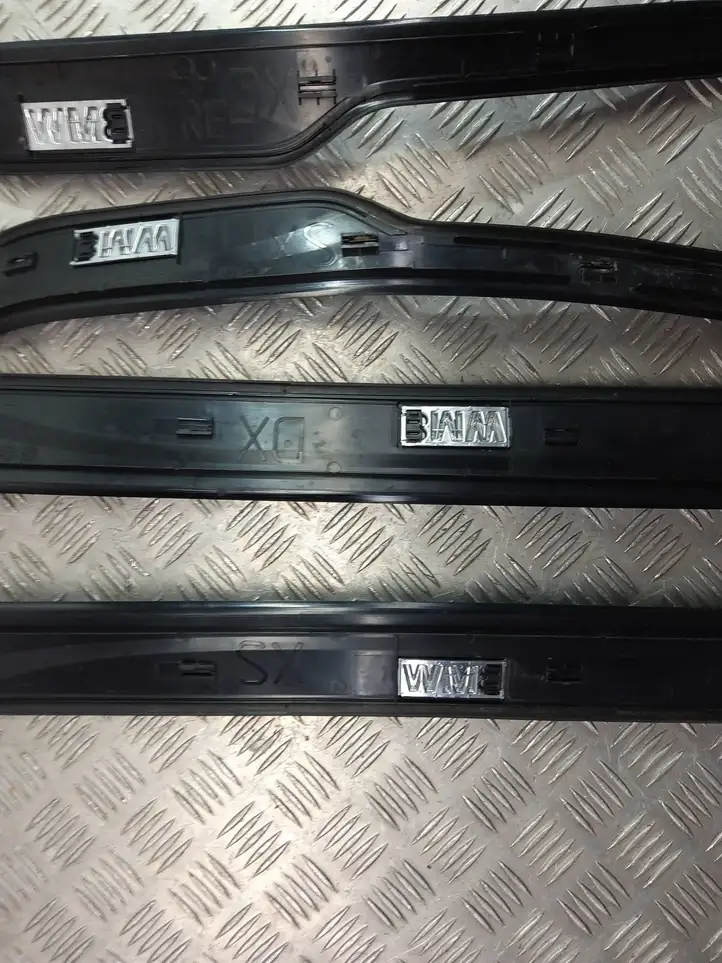 BMW 3 E90 E91 (2005 - 2012) 7060279 Наружная отделка переднего порога — фото 2