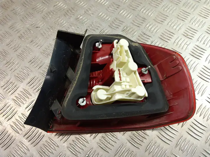 BMW 3 E90 E91 (2005 - 2012) 6937457 Задний фонарь в кузове — фото 5