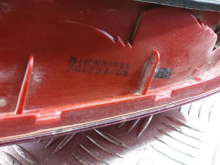BMW 3 E90 E91 (2005 - 2012) 6937457 Задний фонарь в кузове — фото 9