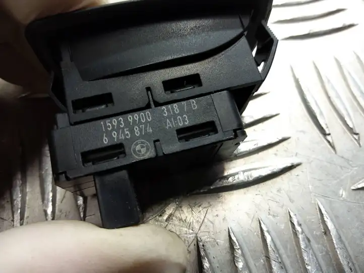 BMW 3 E90 E91 (2005 - 2012) 6945874 Кнопка стеклоподъемников — фото 2