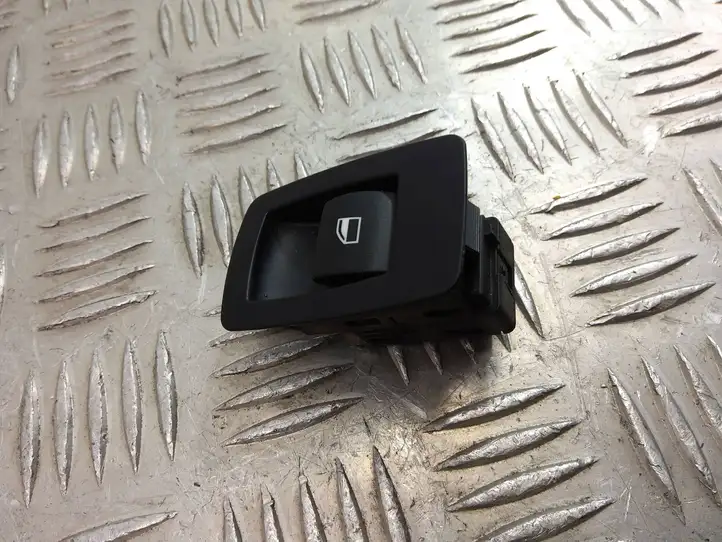 BMW 3 E90 E91 (2005 - 2012) 6945874 Кнопка стеклоподъемников — фото 5