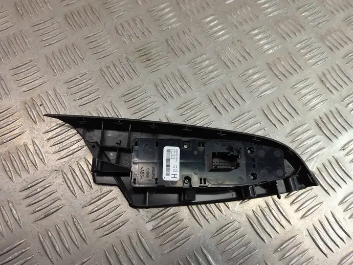 BMW X3 F25 (2010 - 2017) 9208108 Блок кнопок стеклоподъемников — фото 2