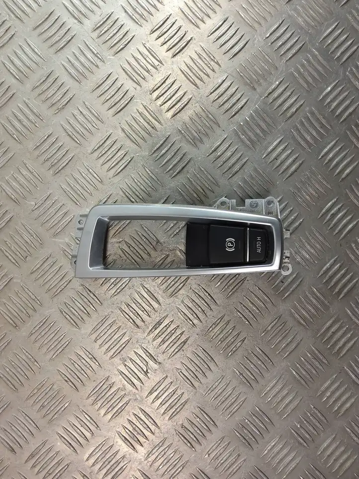 BMW X3 F25 (2010 - 2017) 9217594 Кнопка ручного тормоза — фото 9