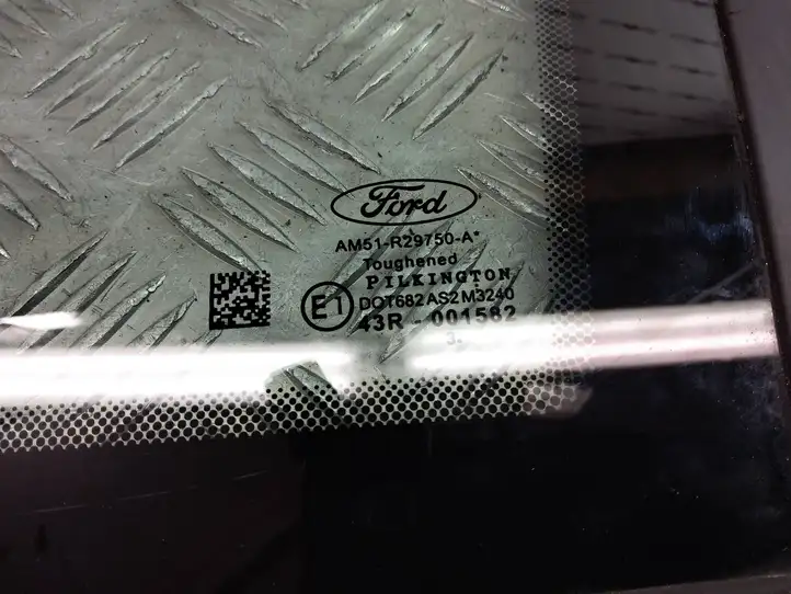 Ford C-MAX II (2010 - 2015) AM51R29750A Заднее боковое стекло — фото 4