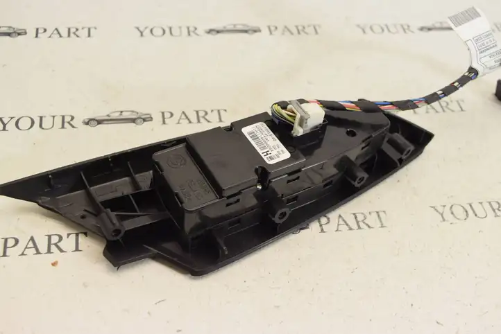 BMW X3 F25 (2010 - 2017) 9179913 Блок кнопок стеклоподъемников — фото 7