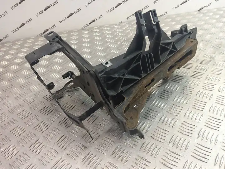 BMW 5 F10 F11 (2009 - 2016) 7200793 Кронштейн передней фары — фото 8