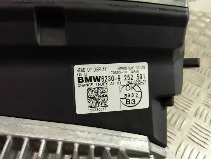 BMW X3 F25 (2010 - 2017) 9252591 Выдвижной дисплей — фото 6