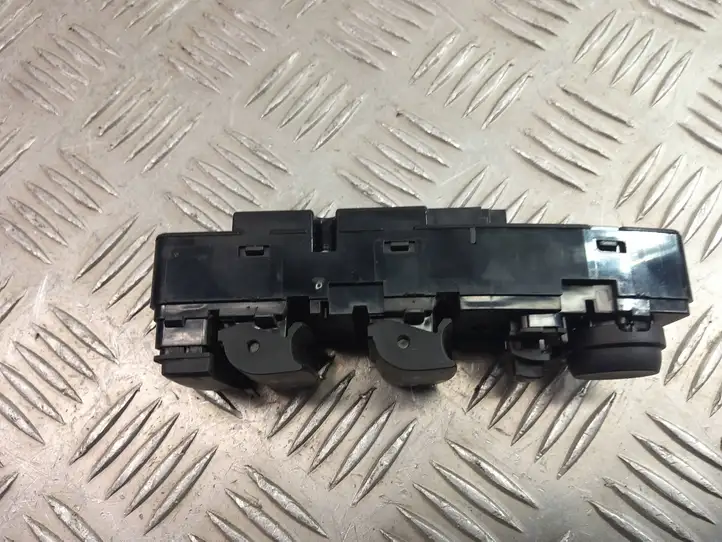 BMW 5 F10 F11 (2009 - 2016) 9180556 Блок кнопок стеклоподъемников — фото 6