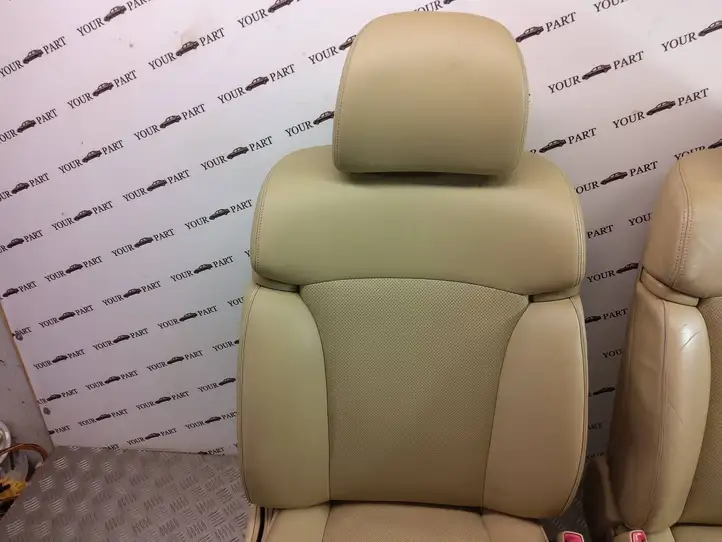 Lexus GS 300 350 430 450h (2004 - 2007) Нижняя боковая отделка заднего сиденья — фото 7