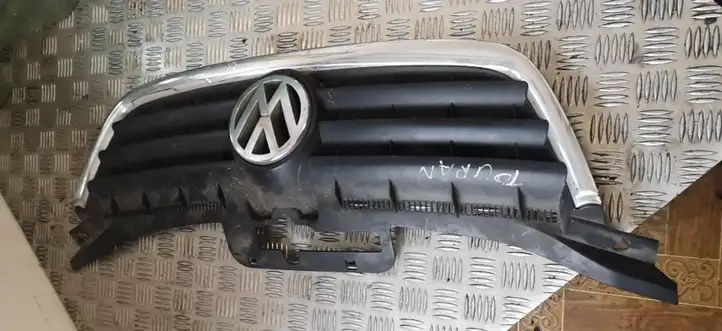 Volkswagen Touran I (2003 - 2010) Верхняя решетка радиатора — фото 1