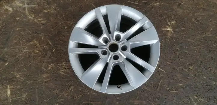 Skoda Karoq (2017 - ) 57A601025 Легкосплавный колесный диск R17 — фото 1