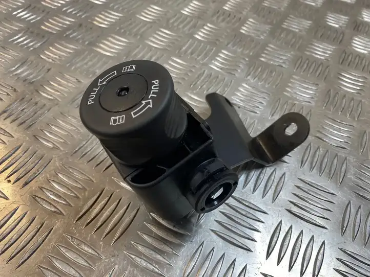Audi A6 Allroad C6 (2006 - 2008) 4G0813961A Кнопка фаркопа в багажнике — фото 1