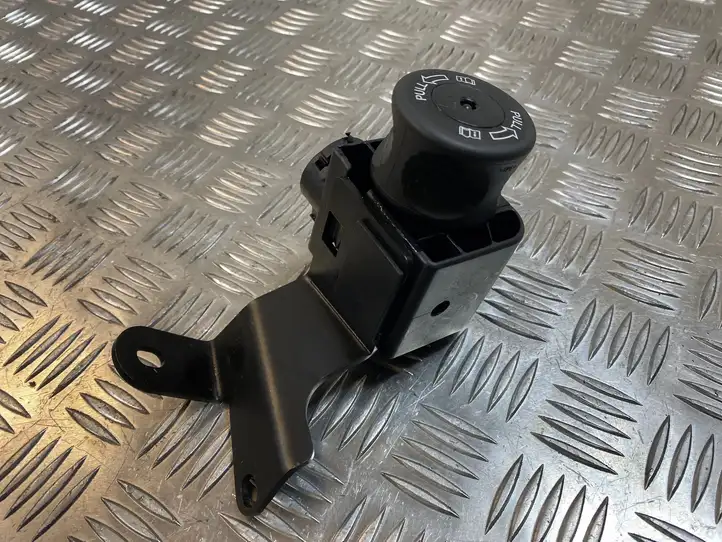 Audi A6 Allroad C6 (2006 - 2008) 4G0813961A Кнопка фаркопа в багажнике — фото 2