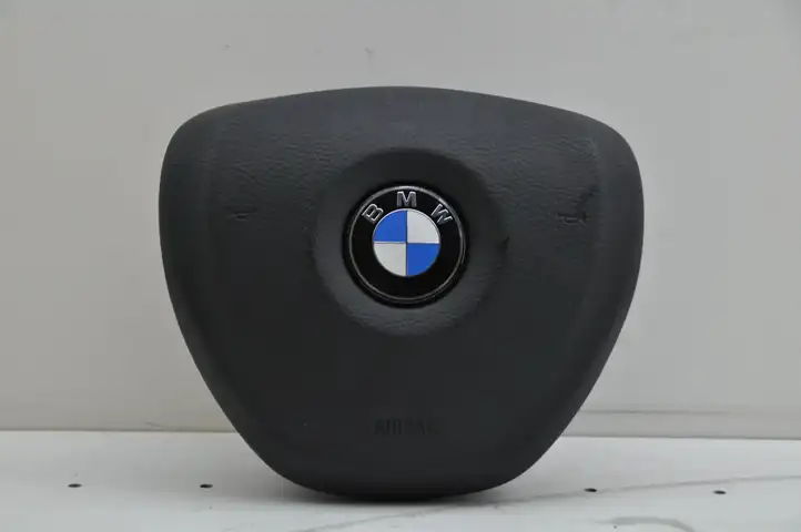 BMW 5 F10 F11 (2009 - 2016) 33678383902 Подушка безопасности руля — фото 1