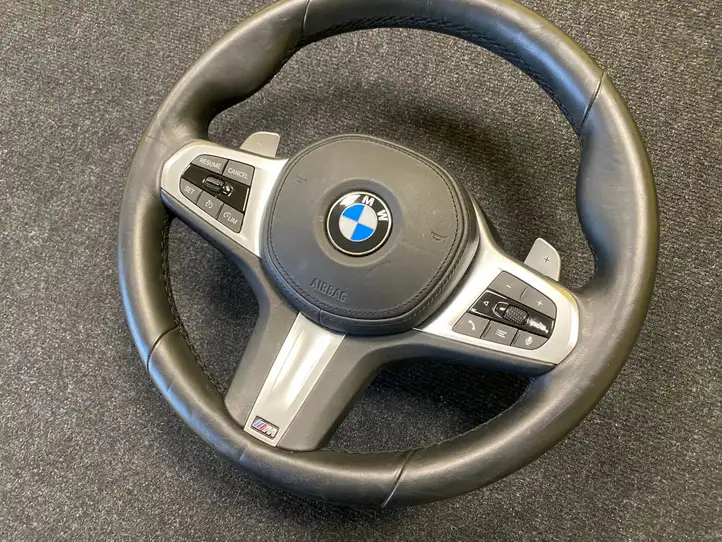 BMW 3 G20 G21 (2019 - ) Руль — фото 2