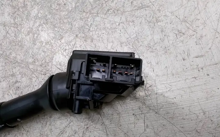 Toyota Prius (XW30) (2009 - 2015) 173848 Переключатель стеклоочистителей — фото 4