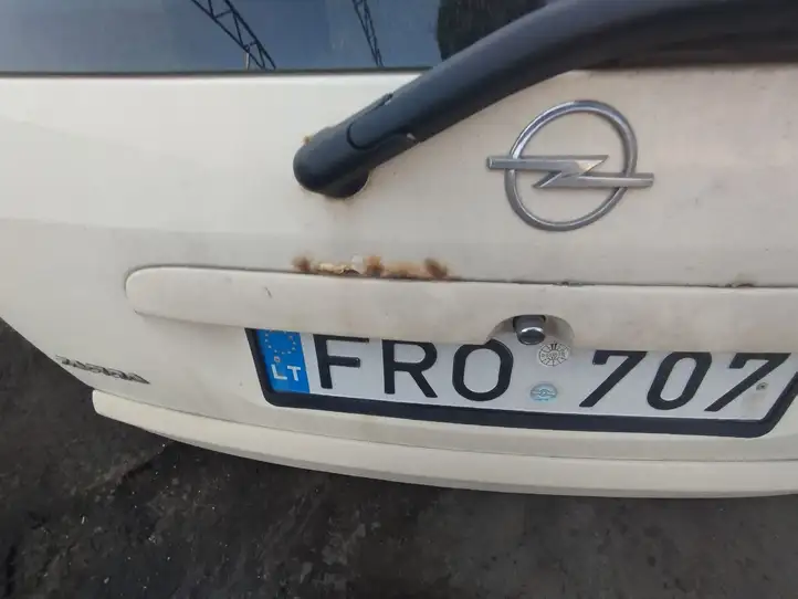 Opel Zafira B (2003 - 2006) 108 Крышка багажника — фото 4