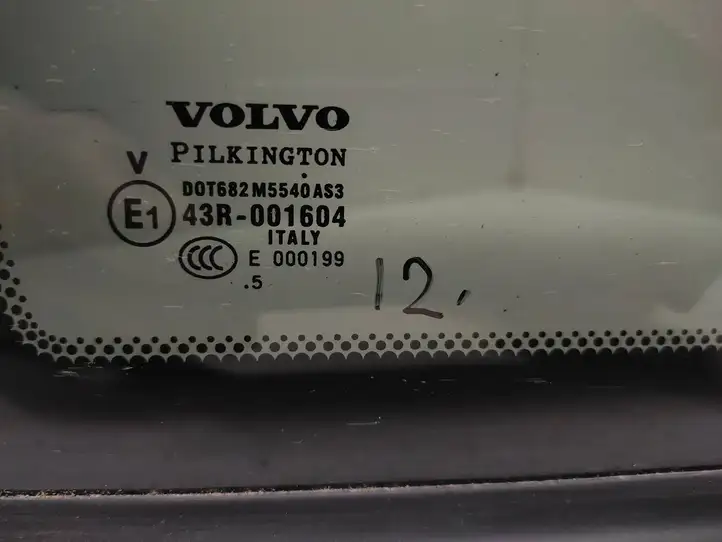 Volvo XC90 (2002 - 2006) 43R001604 Заднее боковое стекло — фото 2