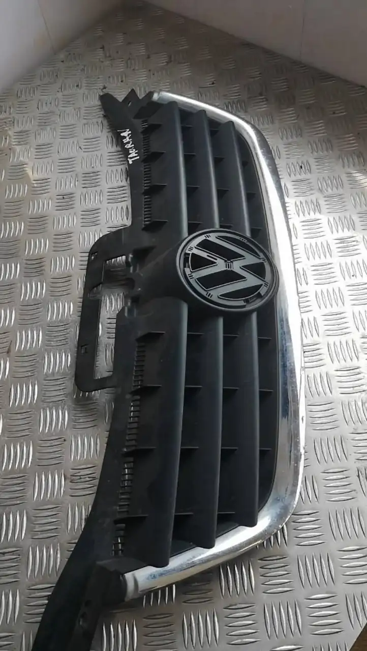 Volkswagen Touran I (2003 - 2010) Нижняя решетка переднего бампера — фото 1