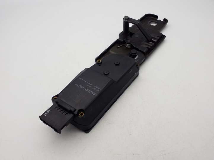 Audi Q7 (2005 - 2009)  4F9827383B Притягиватель задней крышки