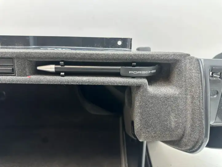 Porsche 911 997 (2004 - 2013) 99755220406 Бардачок в сборе — фото 12