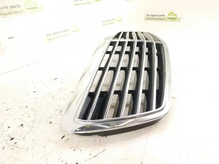 Mercedes-Benz E W211 (2002 - 2009) Передняя решетка — фото 3