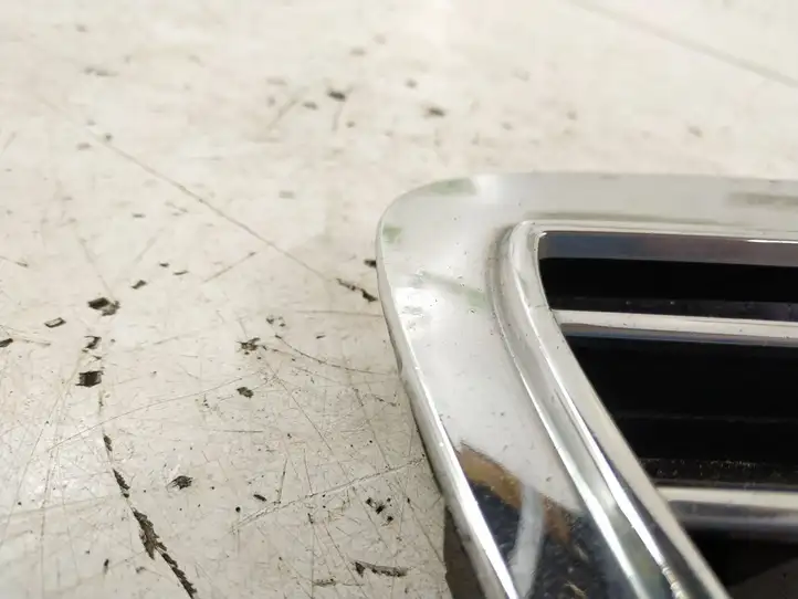 Mercedes-Benz E W211 (2002 - 2009) Передняя решетка — фото 4