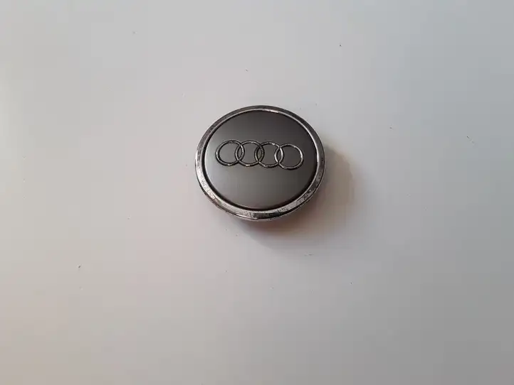 Audi A4 S4 B7 8E 8H (2004 - 2009) 4B0601170A Колпаки ступицы — фото 1