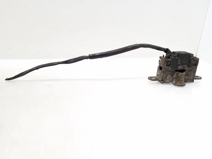 Mercedes-Benz Vito Viano W638 (1996 - 2003)  2028206210 Замок капота