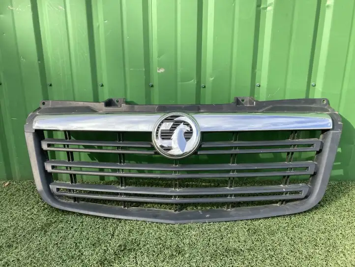 Opel Movano B (2010 - 2022) 623109857R Передняя решетка — фото 1