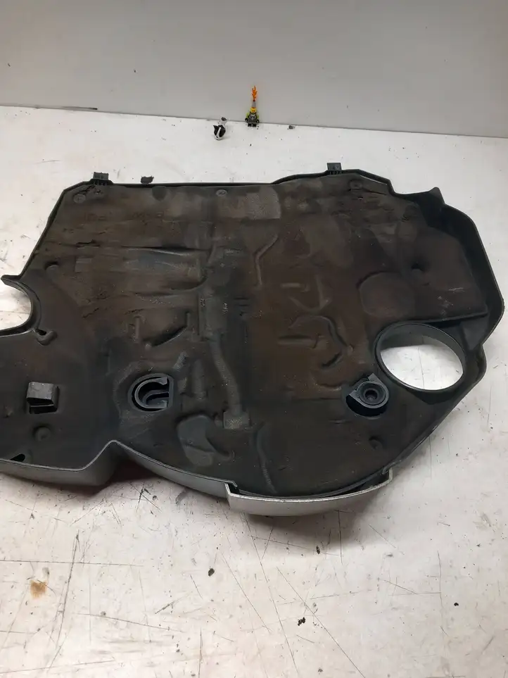 BMW 3 E90 E91 (2005 - 2012) 11147797410 Крышка двигателя декоративная — фото 2