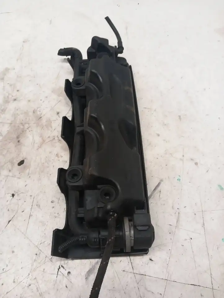 Volkswagen PASSAT B6 (2005 - 2010) 06F129208C Крышка двигателя декоративная — фото 2