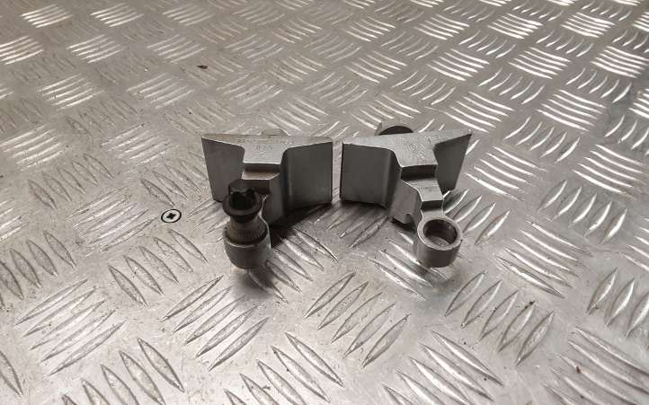 BMW 5 F10 F11 (2009 - 2016)  7199575 Комплект петель передней двери