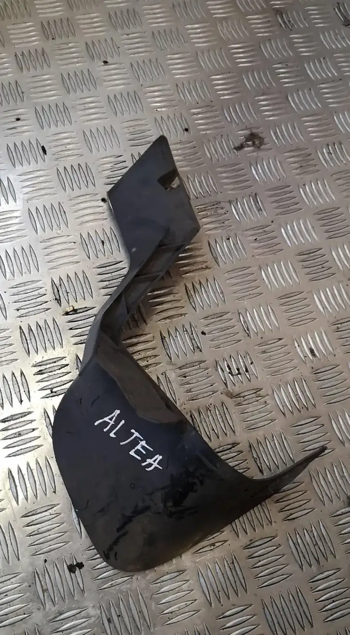 Seat Altea (2004 - 2009) Кронштейн заднего бампера — фото 1
