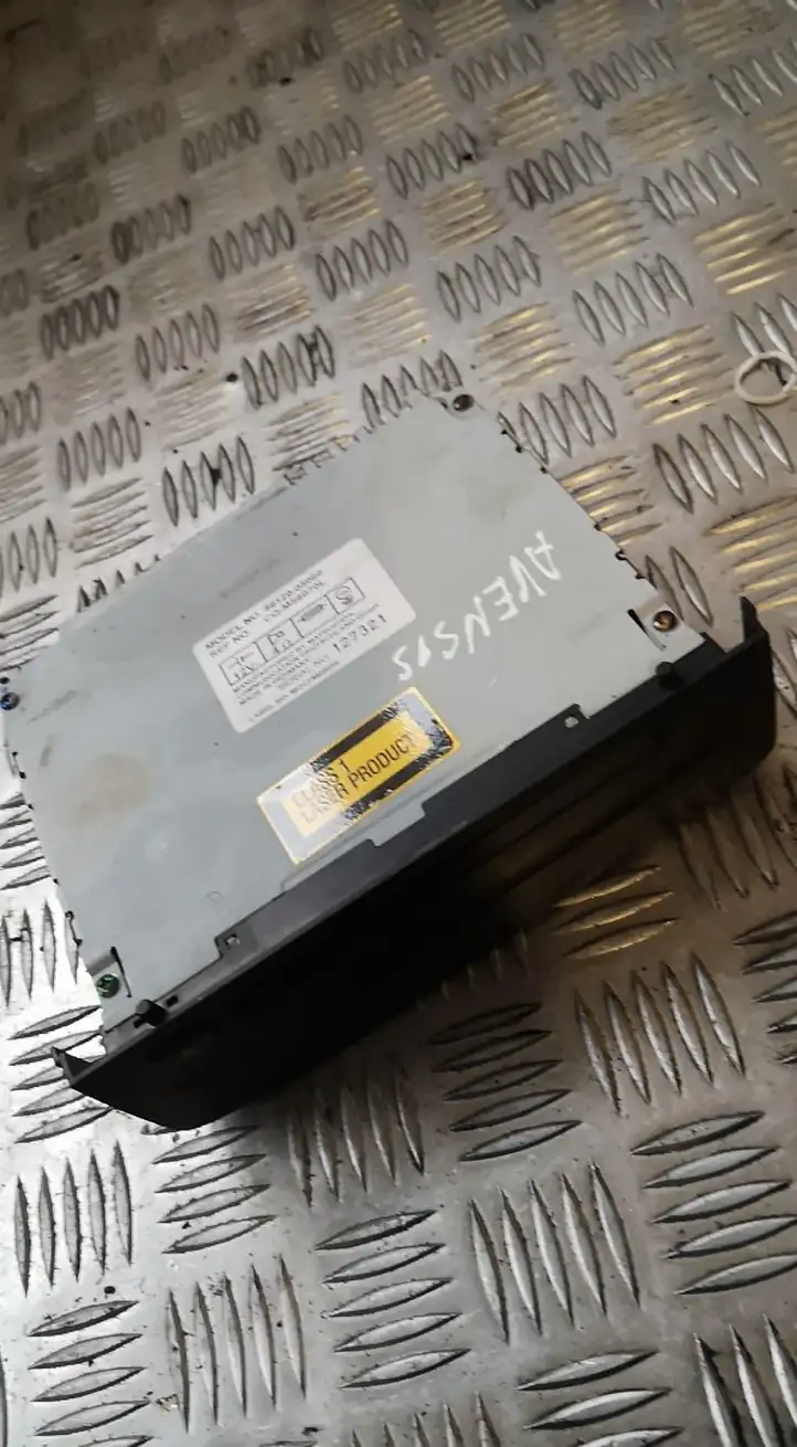 Toyota Avensis T220 (2000 - 2003) CD/DVD чейнджер — фото 1
